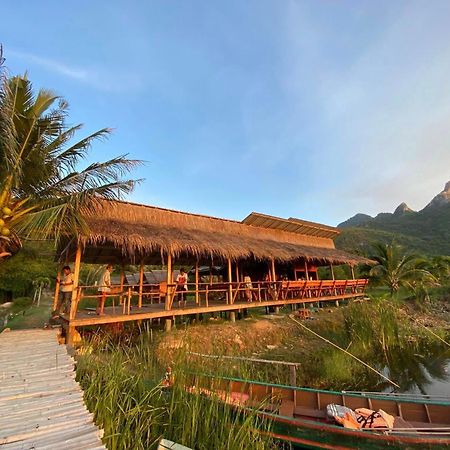 Lungcha Homestay Sam Roi Yot Exterior photo