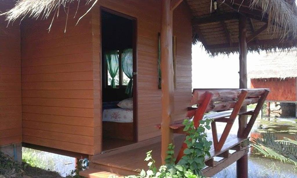 Lungcha Homestay Sam Roi Yot Exterior photo