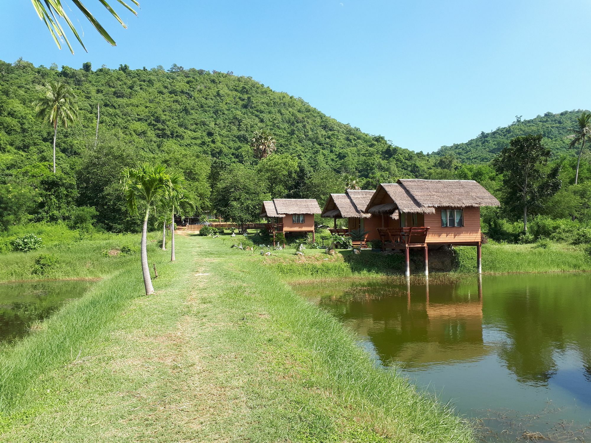 Lungcha Homestay Sam Roi Yot Exterior photo